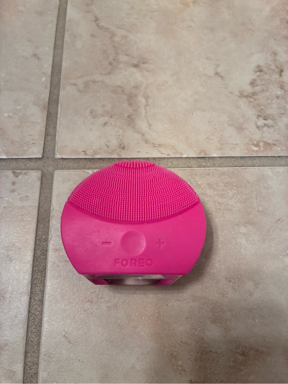FOREO LUNA mini 2 Facial Cleansing Device Pink